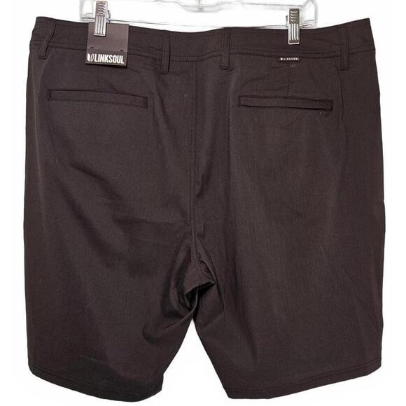 LinkSoul Men's Black Chino Shorts Dark Gray Size 38/10 NWT Flaw - Picture 2 of 11